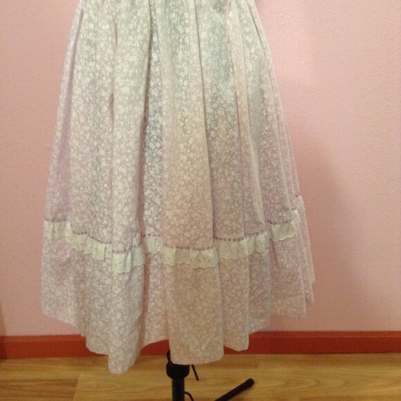 Vintage c. 1970s Violet Square-Dancing Full Circle Skirt with White Eyelet Trim - Picture 3 of 3
